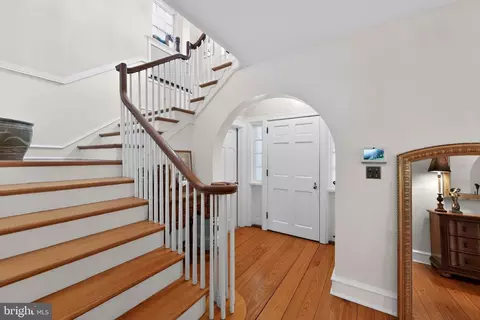 Entry Way - 306 Windsor Ave, Wayne, PA 19087 photo 1 of 6