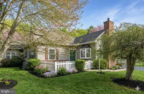 701 Homestead Ln, Chadds Ford, PA 19317