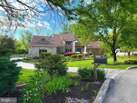 4 E Spring Oak Cir, Media, PA 19063