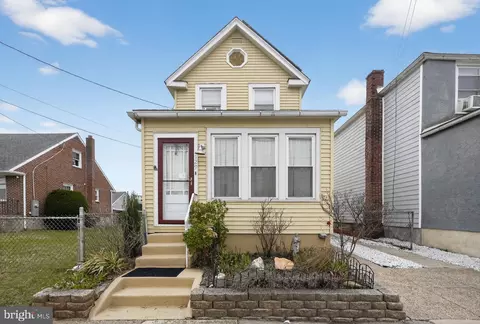 129 S Governor Printz Blvd, Essington, PA 19029