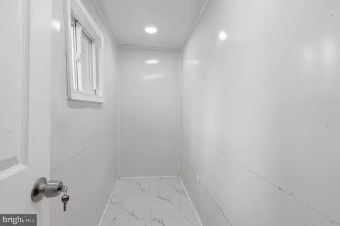 Entry Way - 1335 Green St, Marcus Hook, PA 19061 photo 3 of 5