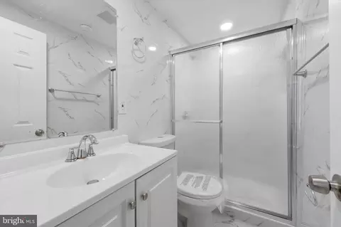 Bath - 1335 Green St, Marcus Hook, PA 19061 photo 2 of 3