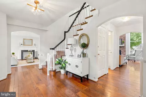 Entry Way - 119 Woods Ln, Wayne, PA 19087 photo 1 of 1