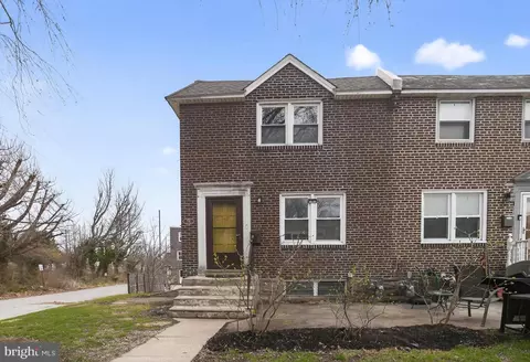 71 S Harwood Ave, Darby, PA 19082