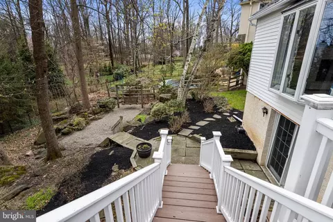 Exterior - 8 Harrow Cir, Wayne, PA 19087 photo 8 of 9