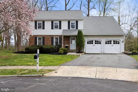Exterior - 8 Harrow Cir, Wayne, PA 19087 photo 3 of 9