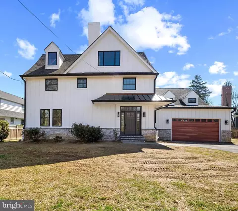 118 W Beechtree Ln, Wayne, PA 19087