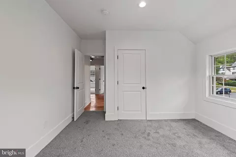 Bedroom - 118 W Beechtree Ln, Wayne, PA 19087 photo 6 of 8