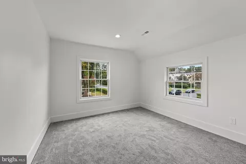 Bedroom - 118 W Beechtree Ln, Wayne, PA 19087 photo 3 of 8