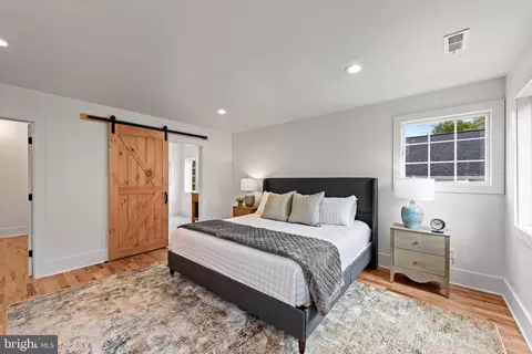 Bedroom - 118 W Beechtree Ln, Wayne, PA 19087 photo 2 of 8