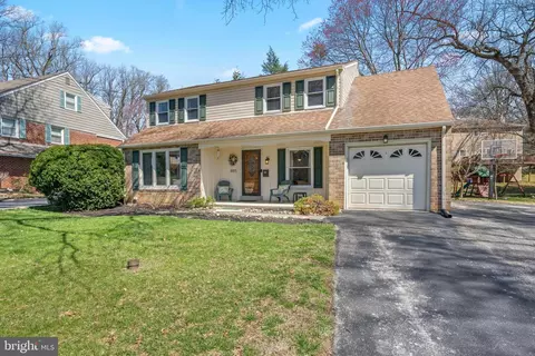 1005 Edwards Dr, Springfield, PA 19064