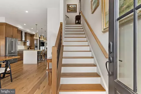 Entry Way - 206 N Aberdeen Ave #C, Wayne, PA 19087 photo 7 of 18