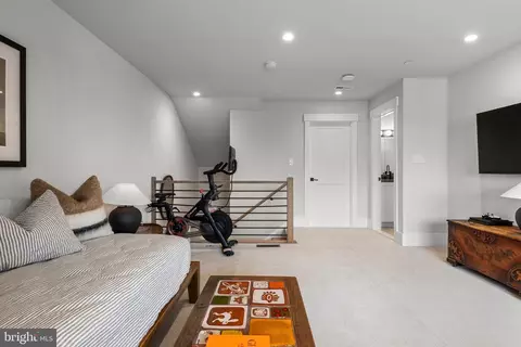 Entry Way - 206 N Aberdeen Ave #C, Wayne, PA 19087 photo 14 of 18