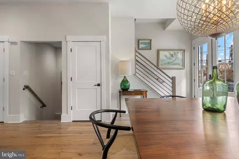 Entry Way - 206 N Aberdeen Ave #C, Wayne, PA 19087 photo 6 of 18