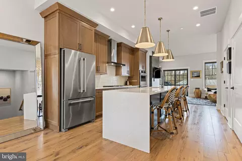 206 N Aberdeen Ave #3, Wayne, PA 19087