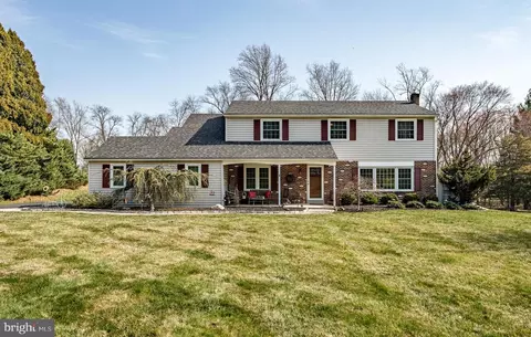 14 David Dr, Thornton, PA 19373