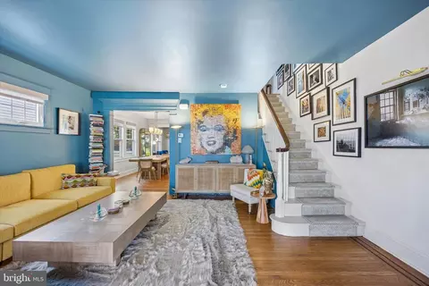 536 Country Club Ln, Havertown, PA 19083