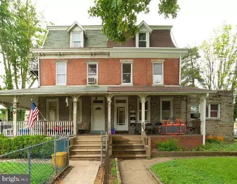 627 Macdade Blvd, Collingdale, PA 19023