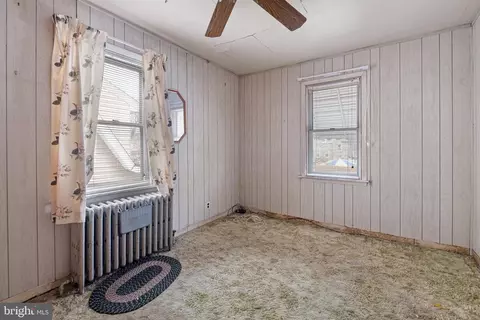Bedroom - 129 W Laughead Ave, Marcus Hook, PA 19061 photo 2 of 4