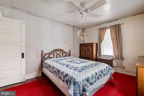 Bedroom - 129 W Laughead Ave, Marcus Hook, PA 19061 photo 4 of 4