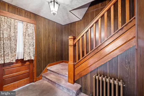 Entry Way - 129 W Laughead Ave, Marcus Hook, PA 19061 photo 2 of 3