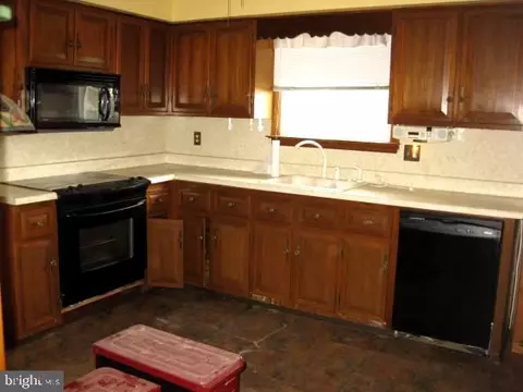 Kitchen - 1025 Scott Ave, Boothwyn, PA 19061 photo 1 of 3