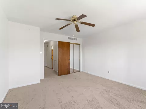 Bedroom - 1334 Rolling Glen Dr #22, Boothwyn, PA 19061 photo 2 of 4