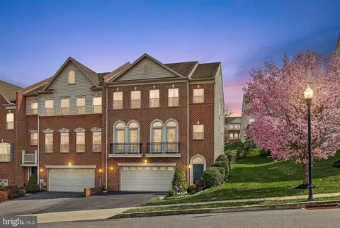 3134 Fieldstone Ct, Garnet Valley, PA 19060