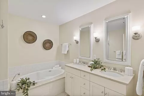 Bath - 326 Iron Works Way, Wayne, PA 19087 photo 1 of 3