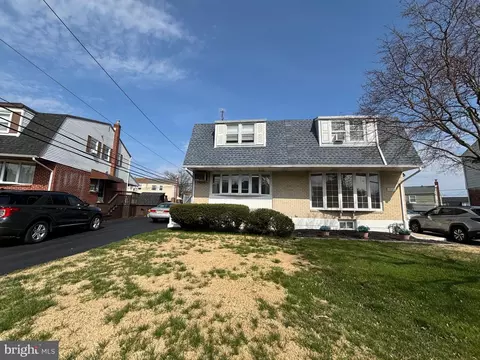 1557 Blackrock Rd, Swarthmore, PA 19081