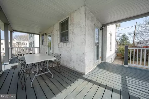 Exterior - 240 Wadas Ave, Darby, PA 19082 photo 5 of 8