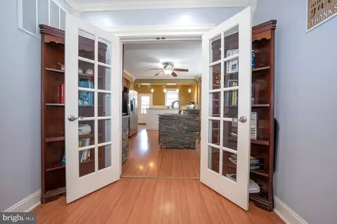 Entry Way - 240 Wadas Ave, Darby, PA 19082 photo 3 of 13