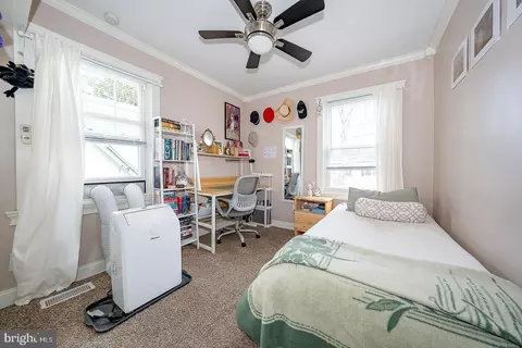 Bedroom - 240 Wadas Ave, Darby, PA 19082 photo 3 of 7