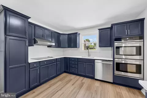 Kitchen - 20 Cedar Rd, Wallingford, PA 19086 photo 2 of 2