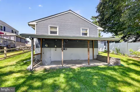 Exterior - 20 Cedar Rd, Wallingford, PA 19086 photo 1 of 3