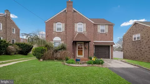907 Kenwood Rd, Drexel Hill, PA 19026