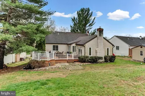 Exterior - 474 Ridge Ln, Springfield, PA 19064 photo 9 of 10