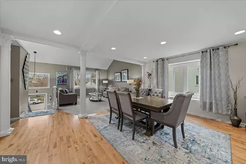 Dining - 474 Ridge Ln, Springfield, PA 19064 photo 3 of 4