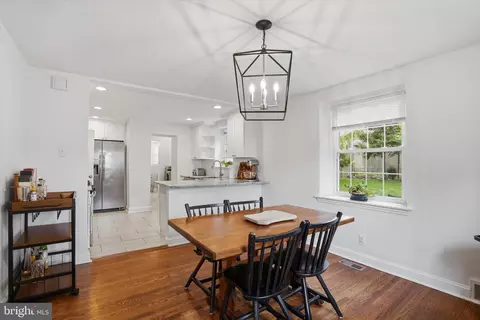 Dining - 208 Parham Rd, Springfield, PA 19064 photo 1 of 3