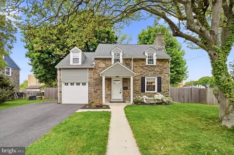 Exterior - 208 Parham Rd, Springfield, PA 19064 photo 2 of 9