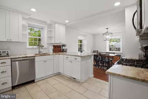 Kitchen - 208 Parham Rd, Springfield, PA 19064 photo 1 of 3