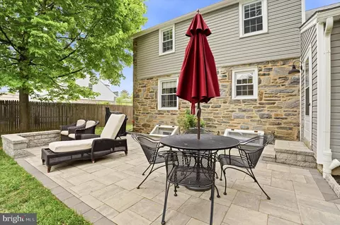Exterior - 208 Parham Rd, Springfield, PA 19064 photo 6 of 9