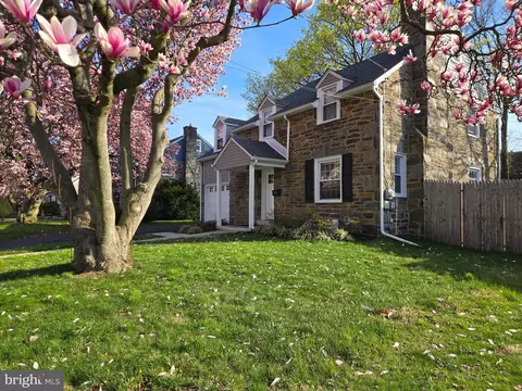 Exterior - 208 Parham Rd, Springfield, PA 19064 photo 4 of 9