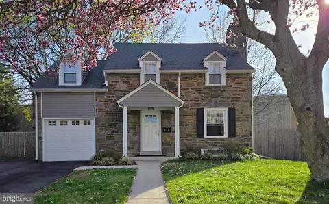 Exterior - 208 Parham Rd, Springfield, PA 19064 photo 9 of 9