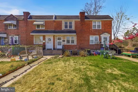 950 Taylor Dr, Folcroft, PA 19032
