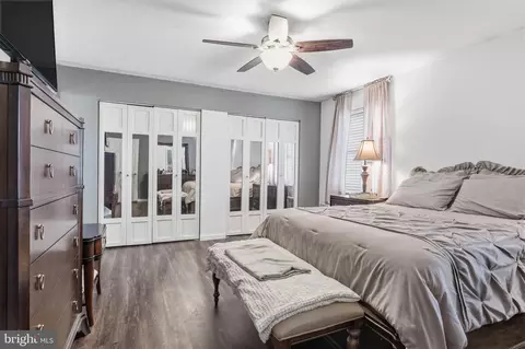 Bedroom - 4050 Yorktown Dr, Ogden, PA 19061 photo 1 of 4