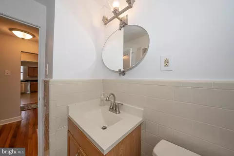Entry Way - 500 E Lancaster Ave #111A, Wayne, PA 19087 photo 6 of 6