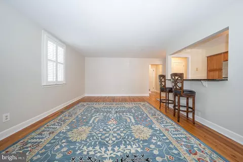 Living - 500 E Lancaster Ave #111A, Wayne, PA 19087 photo 4 of 4