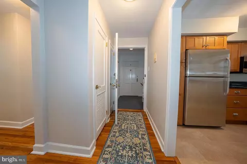 Entry Way - 500 E Lancaster Ave #111A, Wayne, PA 19087 photo 2 of 6