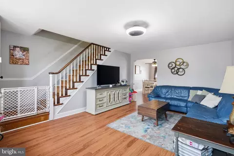 312 Spruce St, Glenolden, PA 19036